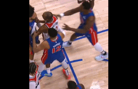 ??TNT恶搞：普尔且战且退 原来是看到了追梦？