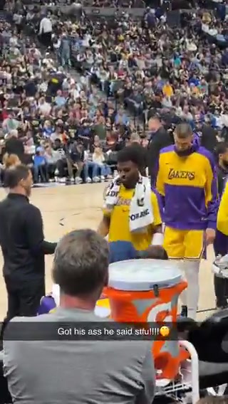 怼回去?！遭球迷调侃 布朗尼回击：你的链子是假货??