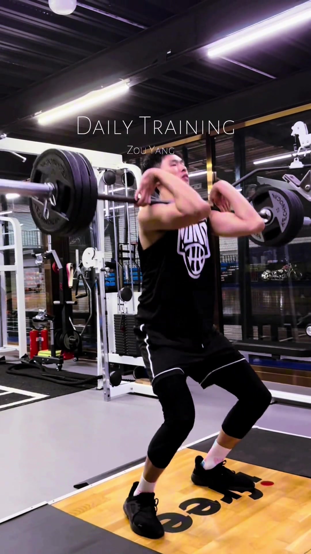 邹阳晒训练视频：肌肉的疼痛感才是运动员放心玩的慰藉